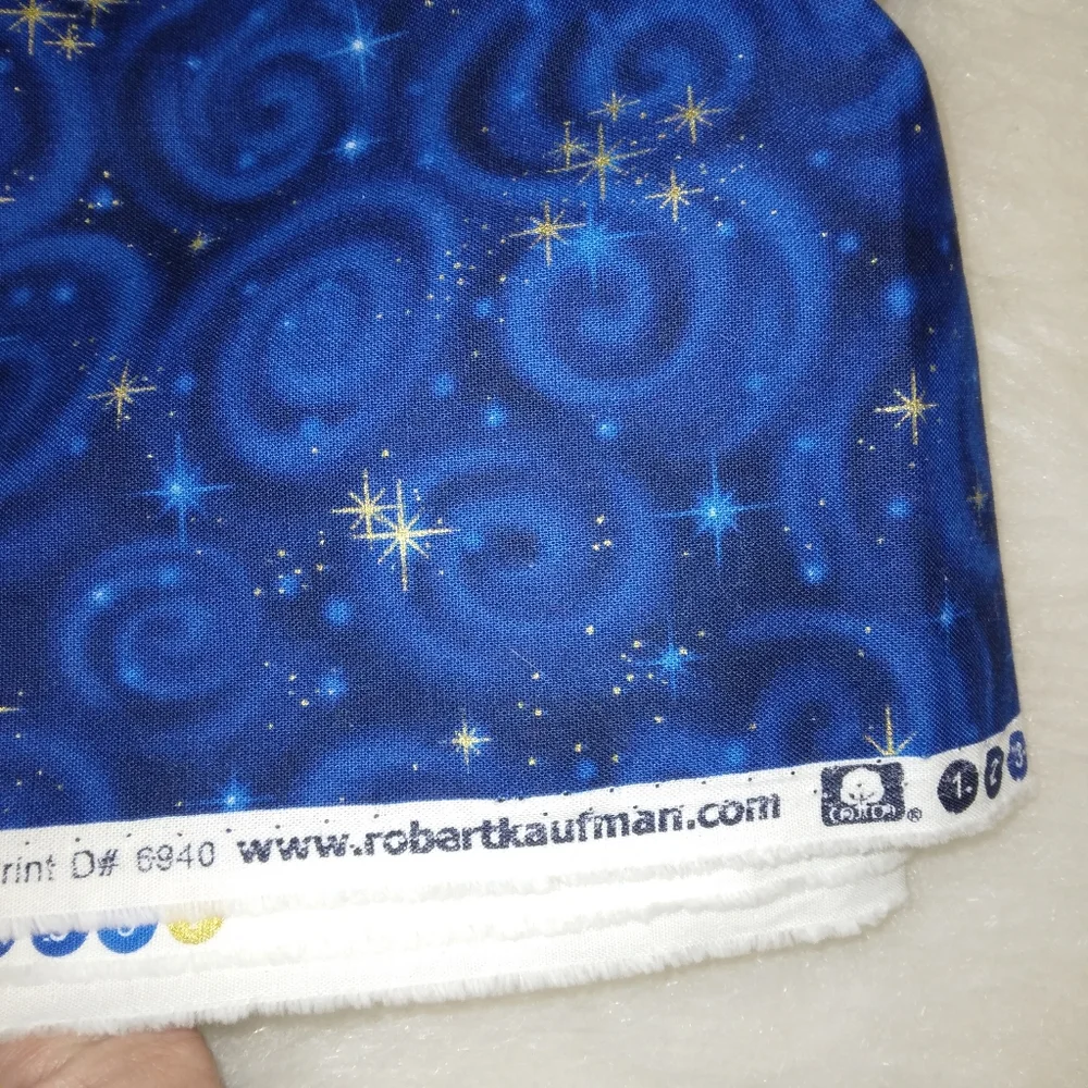 FABRIC Robert Kaufman Stargazers In midnight, 2 Yards